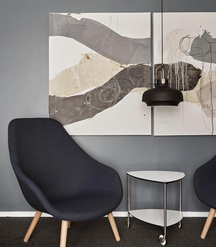 Extra Large Family Room image 2