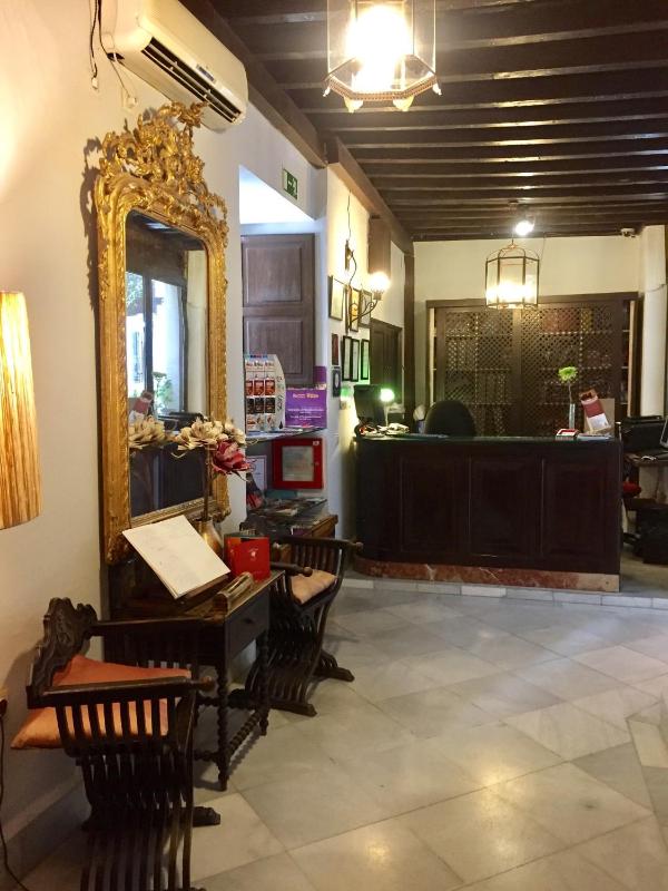 Casa del Capitel Nazarí - image 7