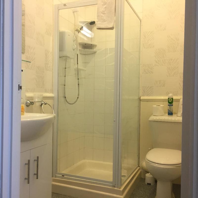 Deluxe Double Room with Shower image 2