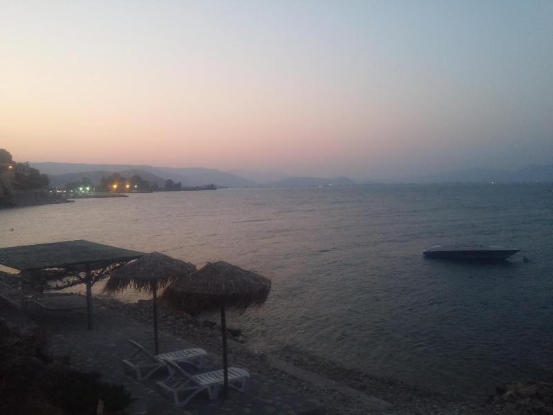 One Bedroom Apartment with Sea View image 4