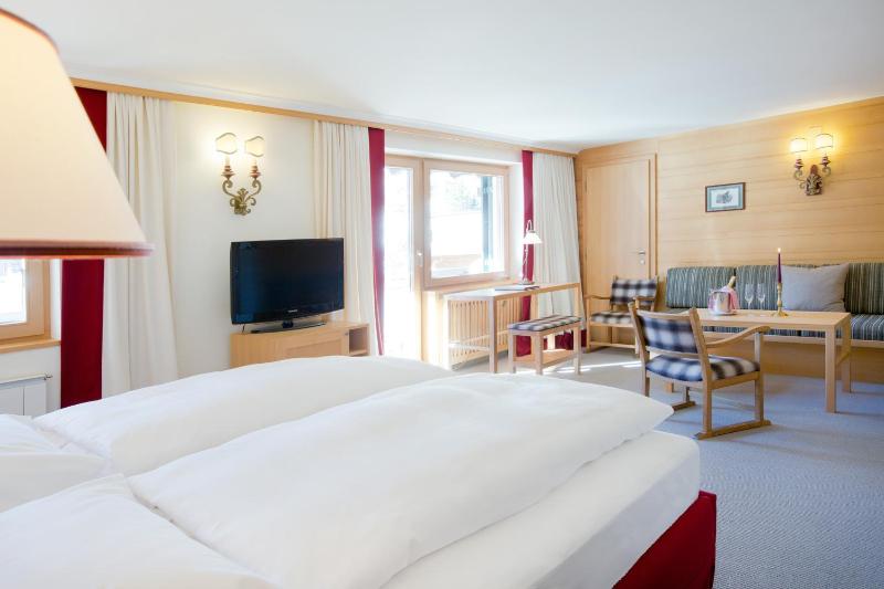 Superior Junior Suite image 1