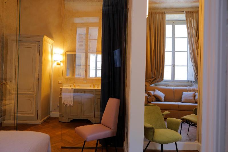 Superior Double Room image 3