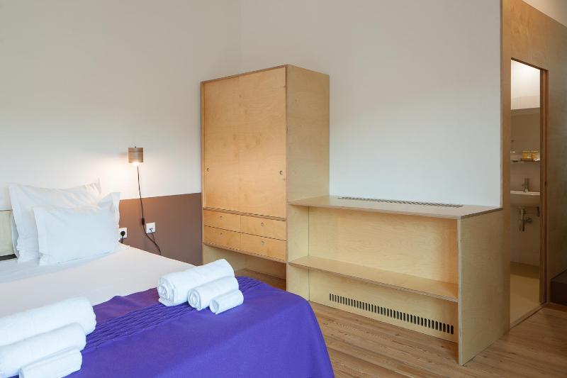 Standard Family Room image 1