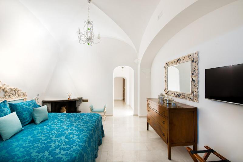 Superior Suite with Sea View image 3