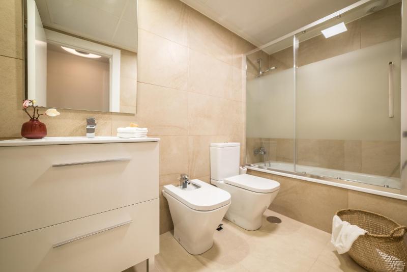 La Serna Premium Center - image 3