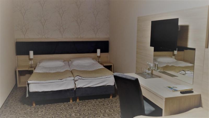 Double or Twin Room wth Private Bathroom image 2