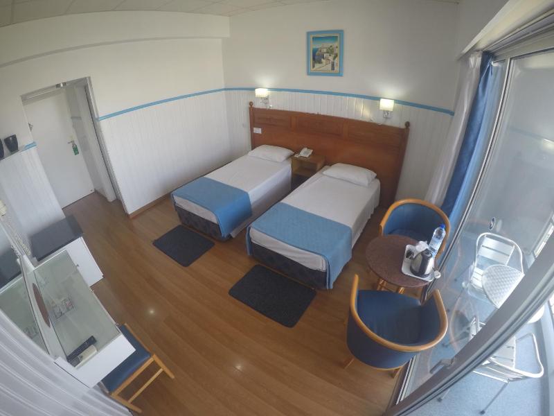 Single Room with Balcony image 3