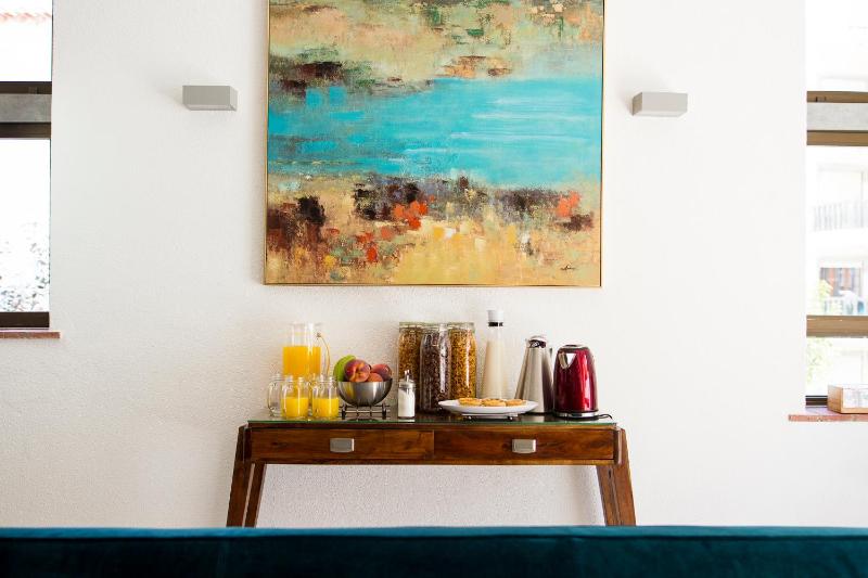 Art 4 You Cascais Suites - image 47