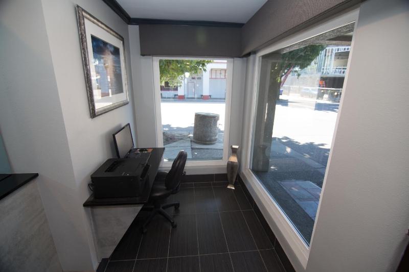 Eastside Lodge - image 10