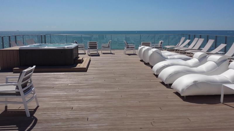 Hotel Elite - image 1