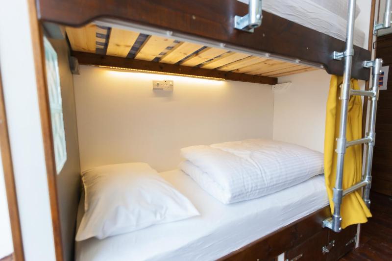 Bed in 4-Bed Mixed Dormitory Room image 3