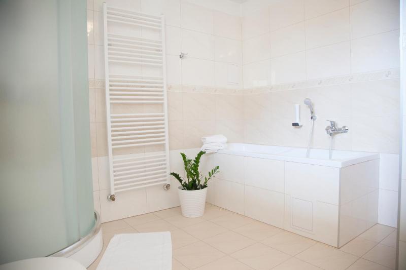 Suite image 4