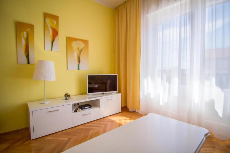 Three-Bedroom Holiday Home  image 3