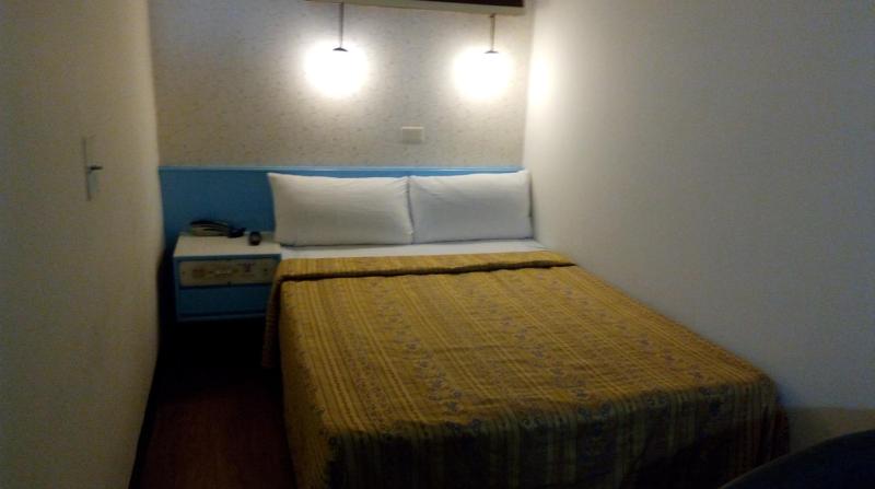 Reui Chung Hotel - image 12