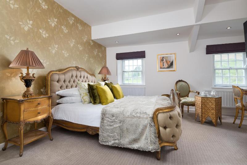 Superior King Room image 1