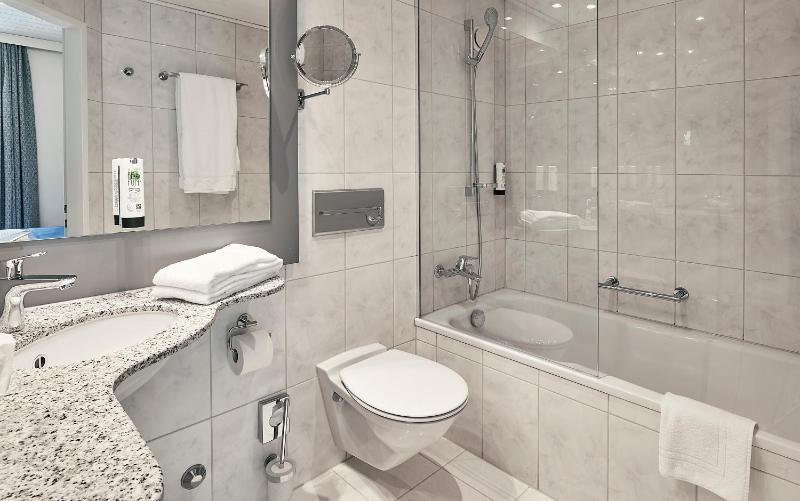 Superior Double Room image 4