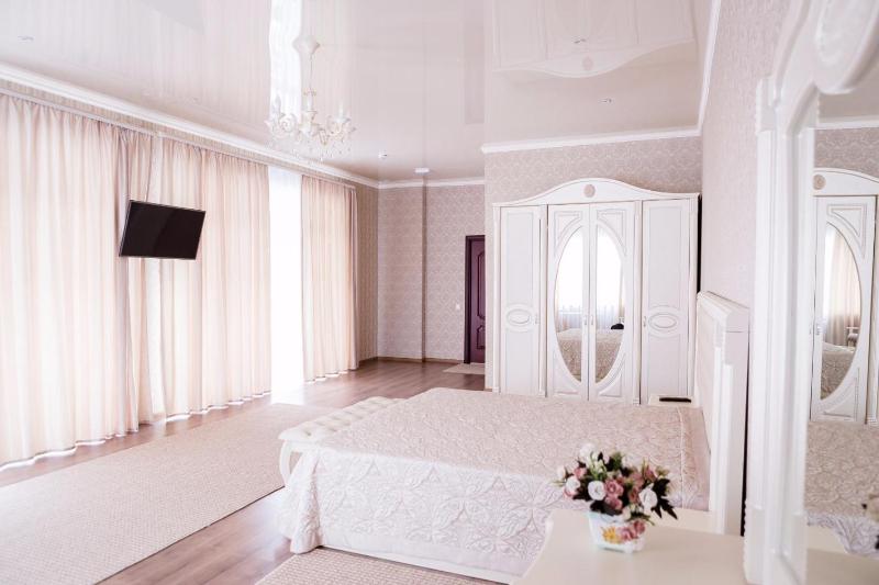 Classic Suite image 2