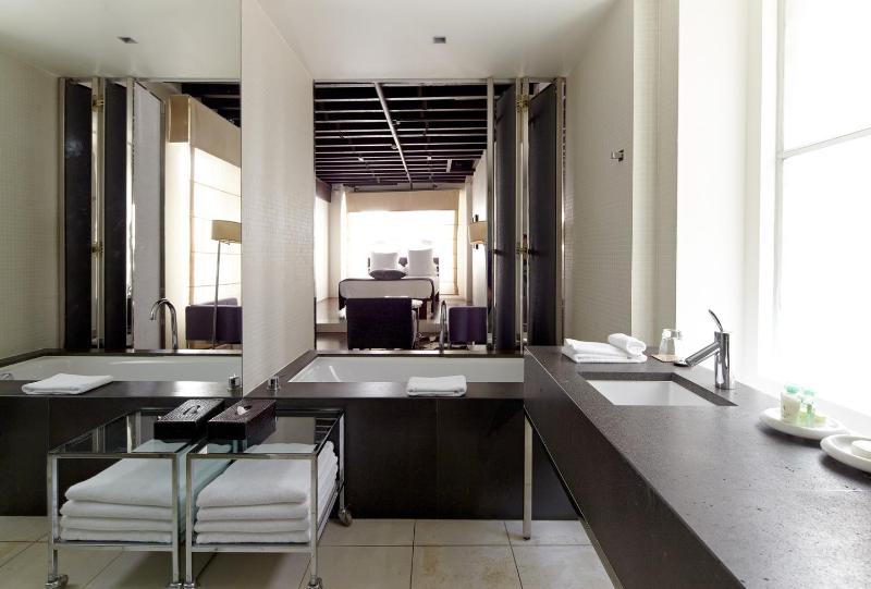 Establishment Room image 2