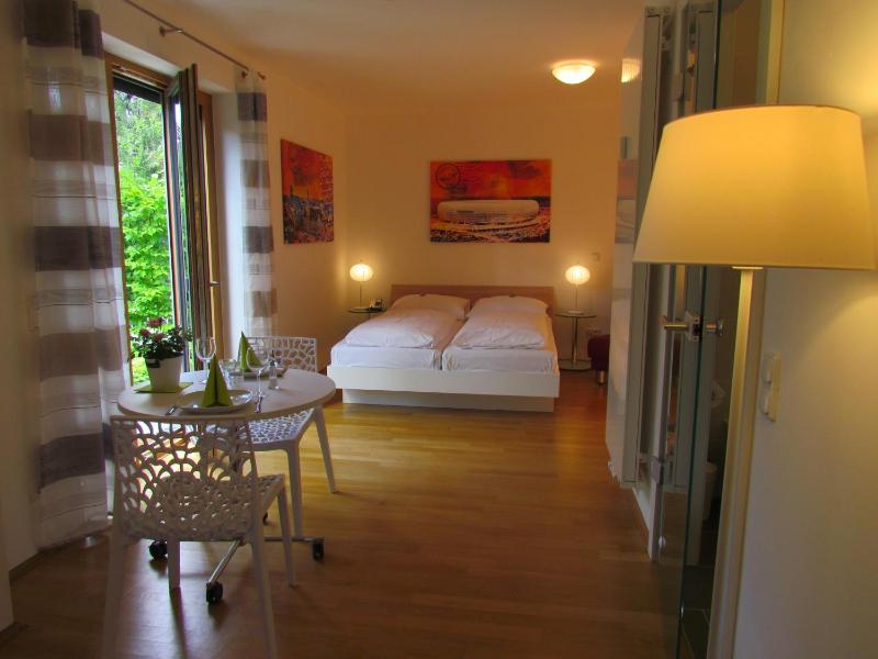 Standard Apartment with Garden Terrace image 3