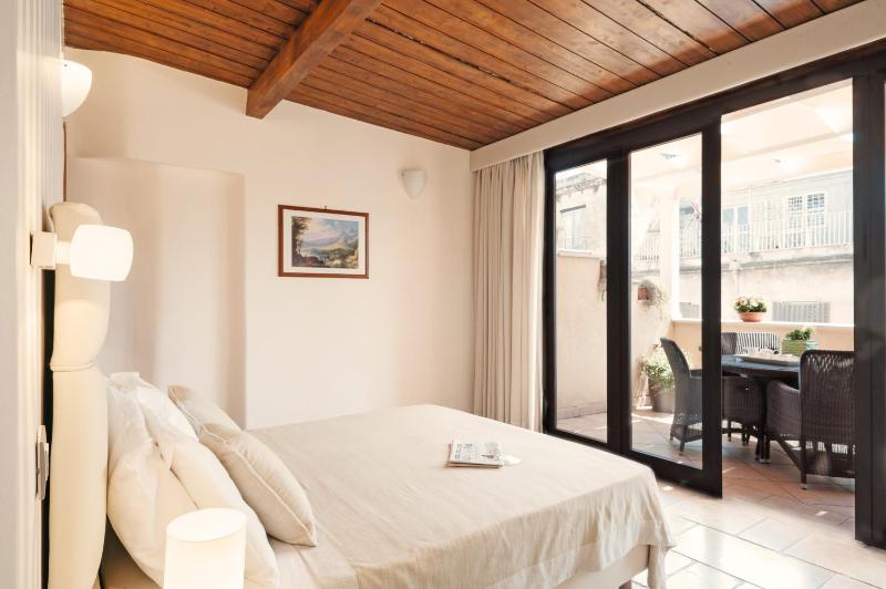 Double Room with Terrace image 3