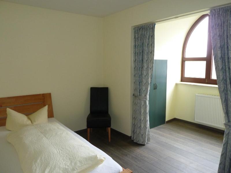 Single Room image 2