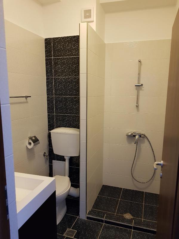 Double Room image 2