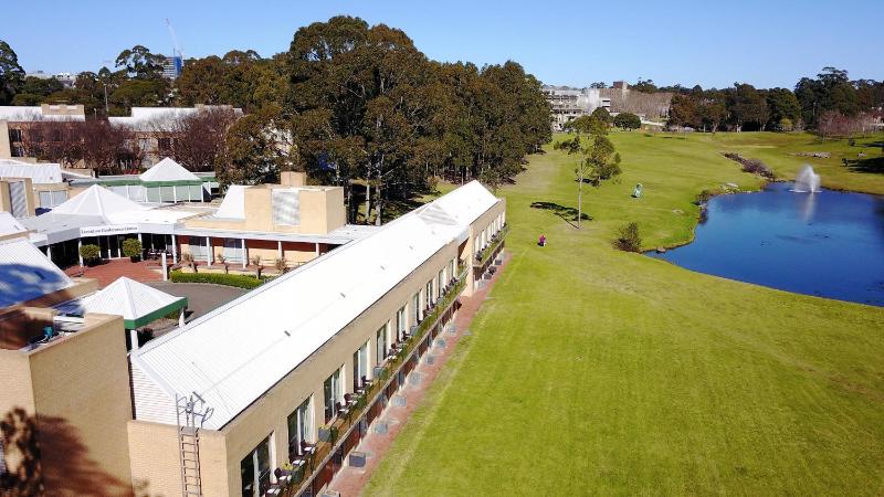 Lakeside Hotel and Conference Centre - image 15