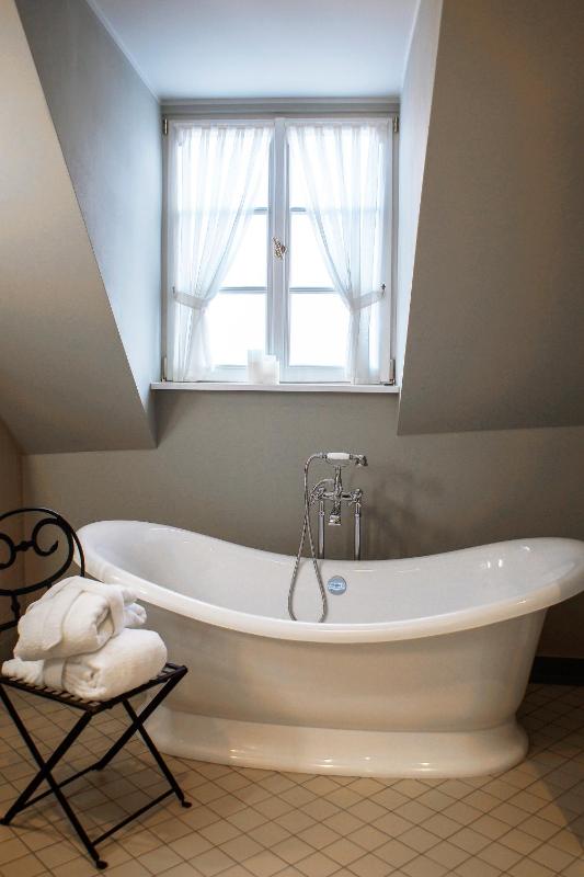 Suite image 3