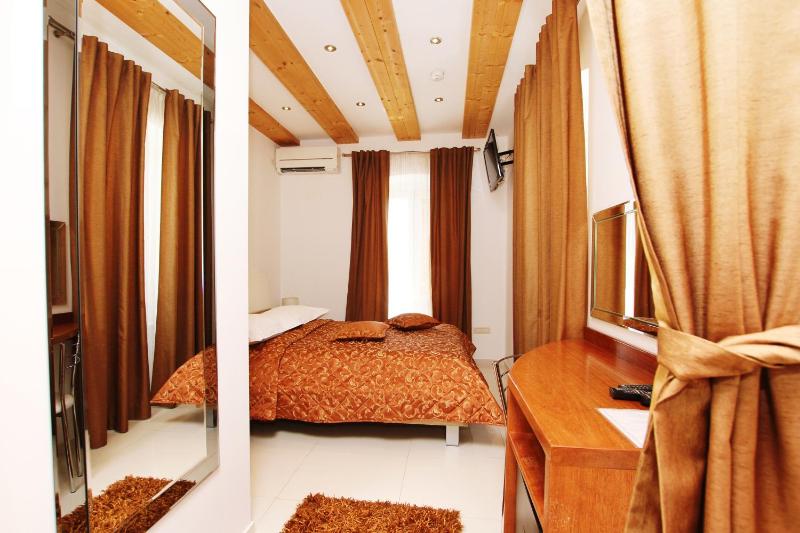Suite image 4