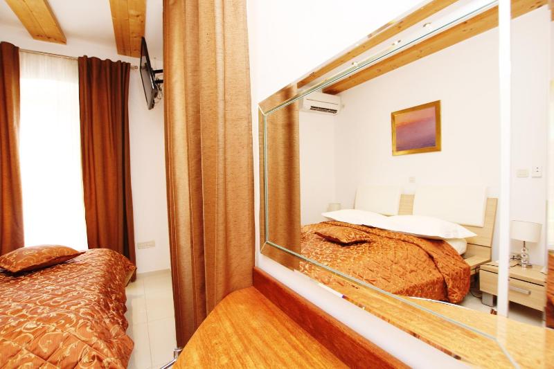 Suite image 3