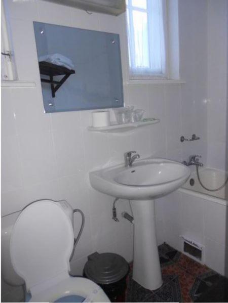 Double Room image 2