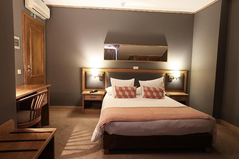 Cosy Sintra - image 16