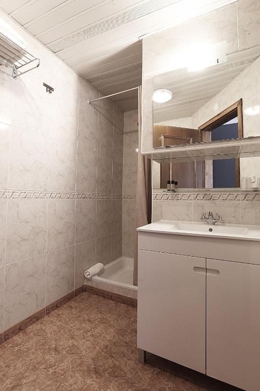 Standard Double Room image 2