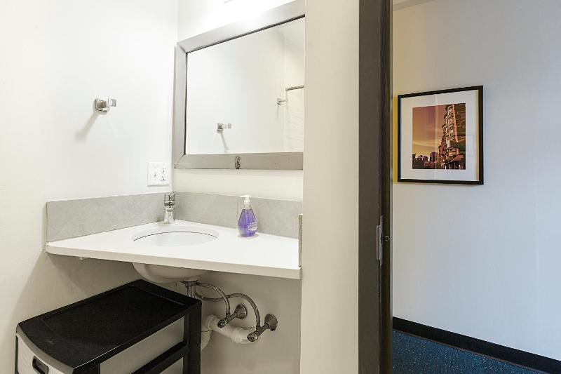 Temple Place Suites - image 14