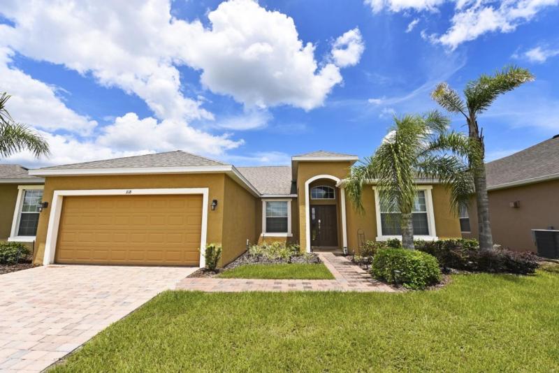 Five-Bedroom House image 3