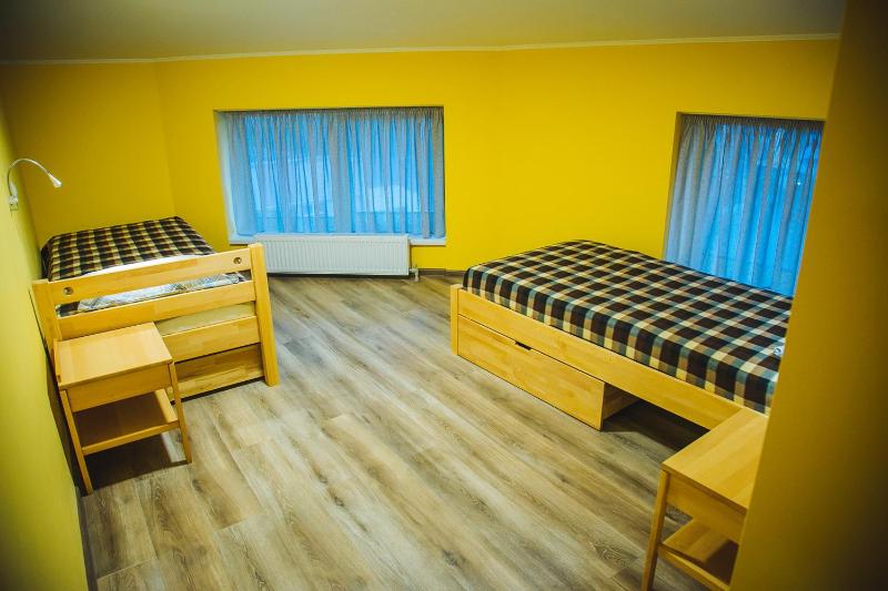 Single Bed in Dormitory Room image 2