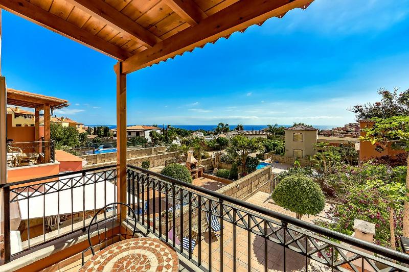 New townhouse in El Duque Joyas - image 13