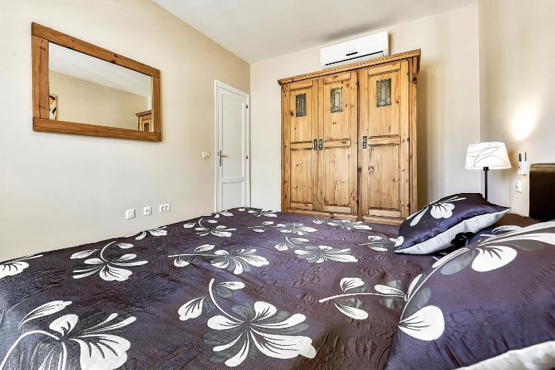 New townhouse in El Duque Joyas - image 50
