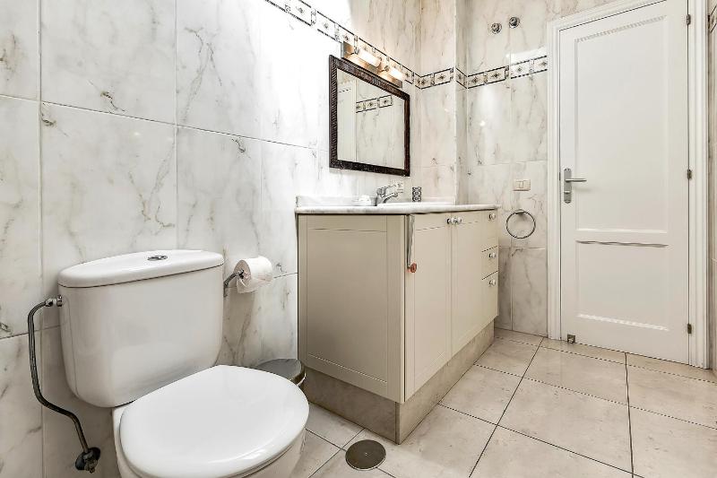 New townhouse in El Duque Joyas - image 46
