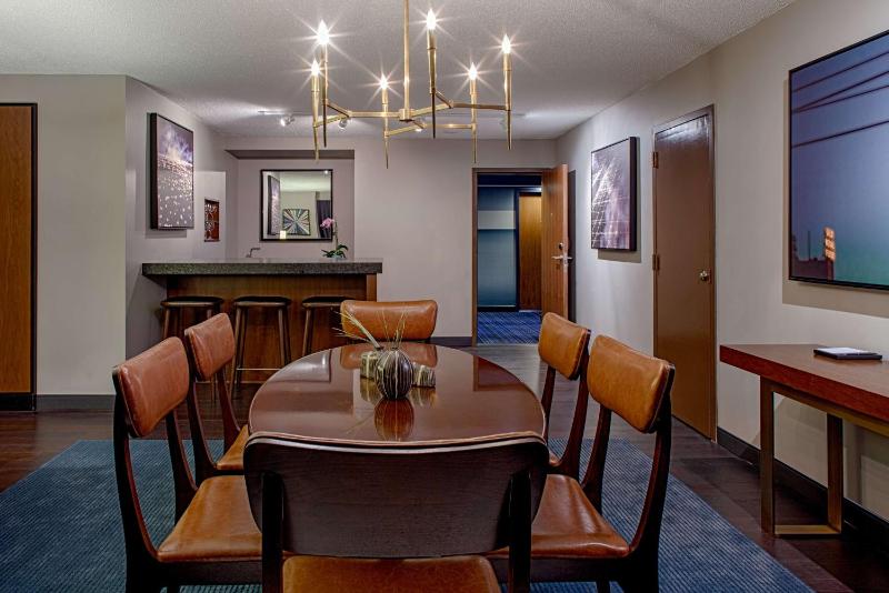 Hyatt Regency Minneapolis - image 24
