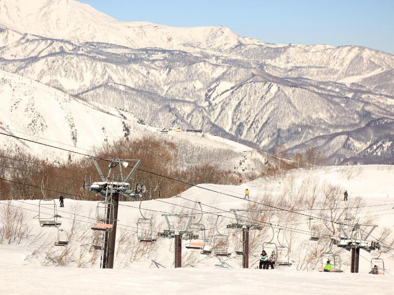 Hakuba Tsugaike Sunrise Tanne - image 34