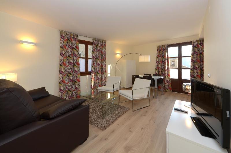 Duplex Two-Bedroom Apartment image 3