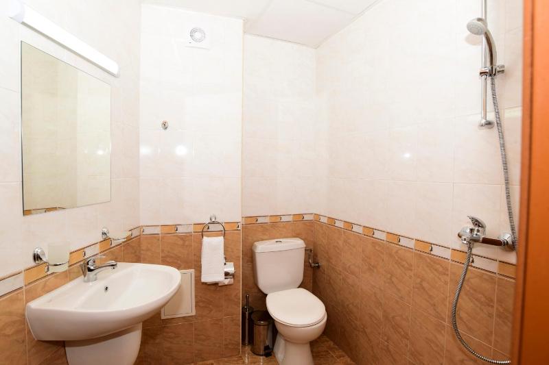 Double Room with Terrace image 3