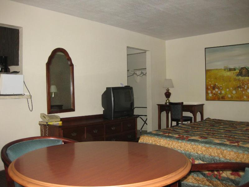 Musicland Hotel - image 32