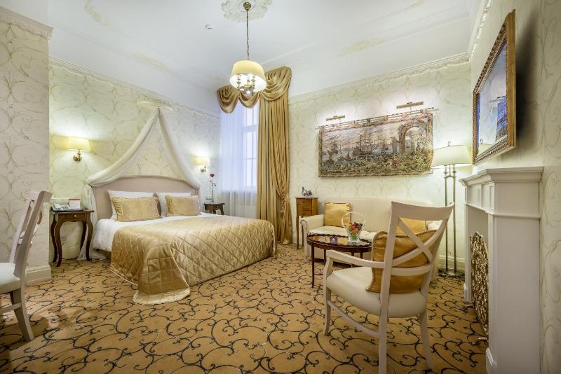 Superior Deluxe Double Room  image 1