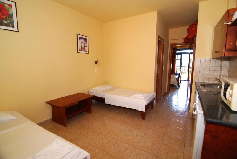 One-Bedroom Apartment (5 Adults) image 2