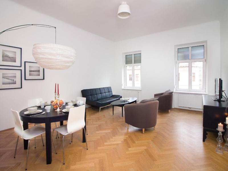 Luxury Two-Bedroom Apartment - Adresse Rennweg 33a, 1030 Vienna image 3