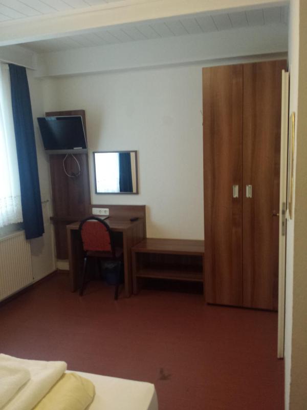 Single Room with Private Bathroom image 3