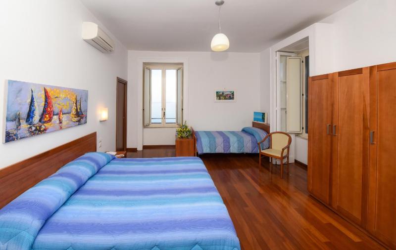 Triple Room image 3