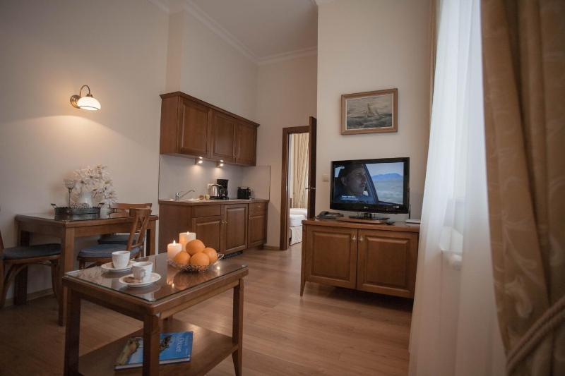 One-Bedroom Junior Suite without Balcony image 3